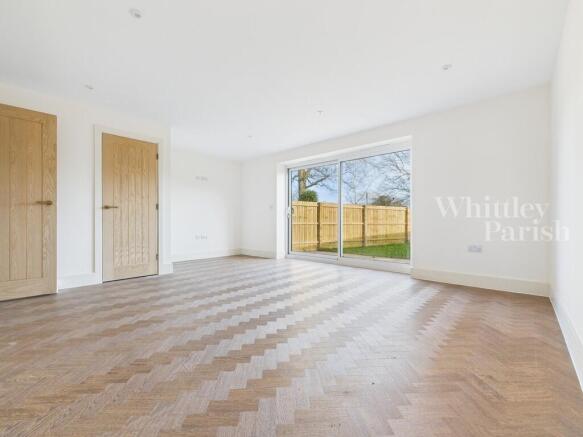 CAM04332G0-PR0593...