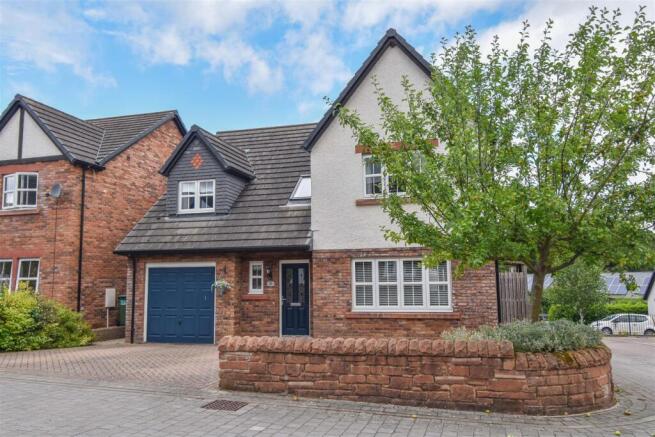 38 Meadow Close A.jpg
