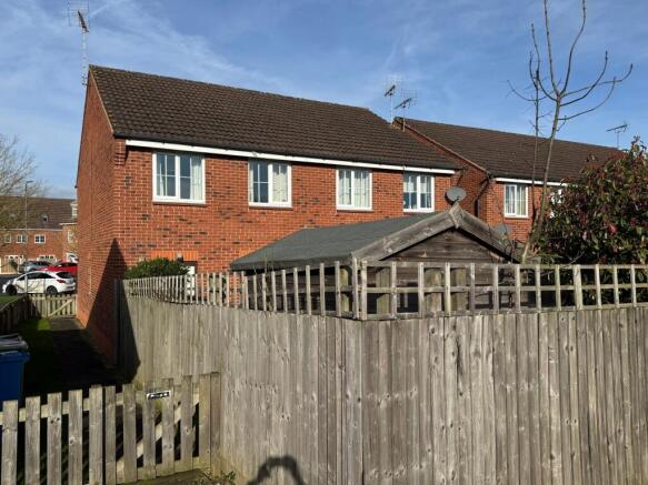 3 bed Semi-Detached for sale Image 5
