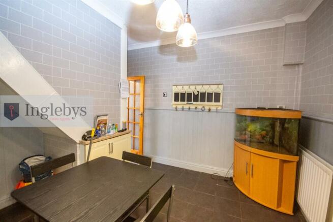 2 bed Terraced for sale Image 8
