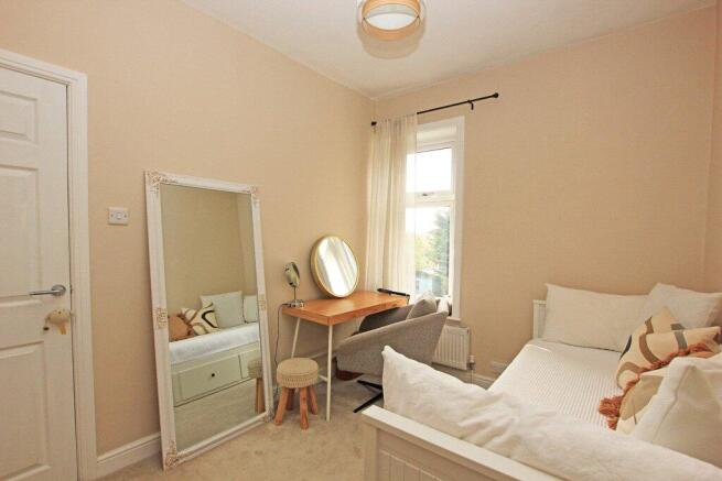 2 bed Terraced for sale Image 8