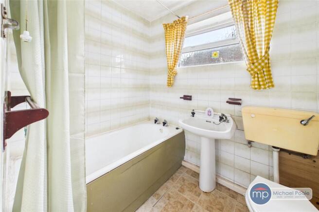 2 bed Bungalow for sale Image 8