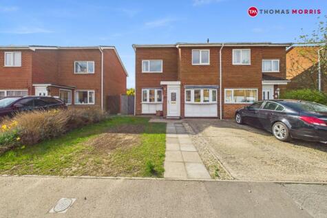 Longfellow Place, Eaton Ford, St. Neots, Cambridgeshire, PE19