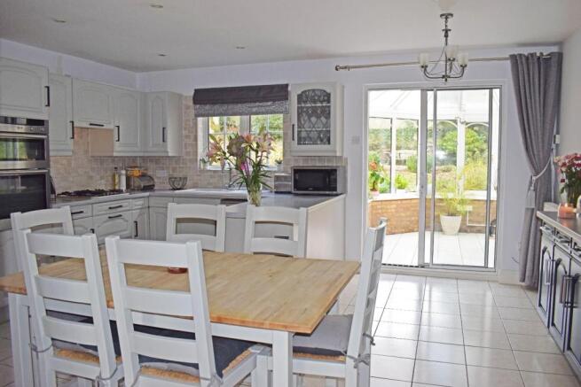 6 The Badgers, kitchen 1a new.jpg