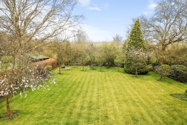 GARDEN HIGH VIEW