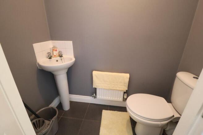 4 bed Terraced for sale Image 8