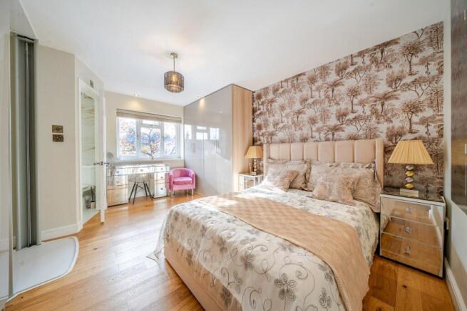 Brassie Avenue, Acton, London, W3 photo 4