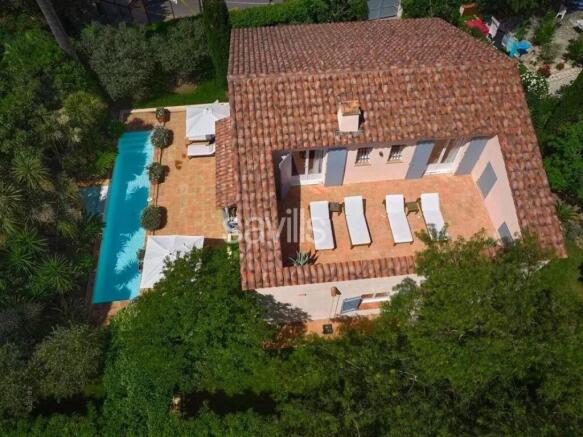 Renovated house for sale Place des Lices