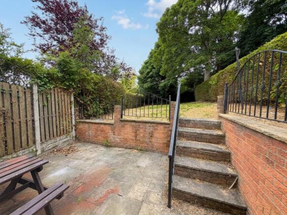 3 bed Semi-Detached to rent Image 8