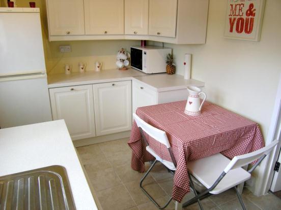 Kitchen (2)
