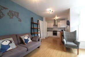 21, Adrian Close, Boxmoor, Hemel Hempstead HP1 1AW