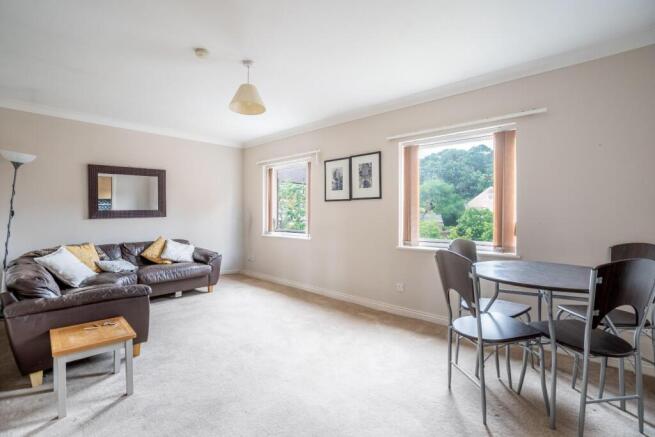2 bed Apartment for sale Image 4