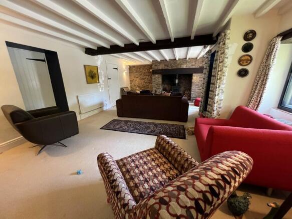 LOUNGE 2