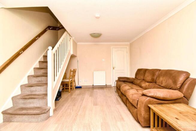 Lounge/Dining Angle 2