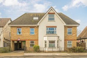 Flat 4, 42 Stewart House, Villiers Road, Kingston Upon Thames KT1 3AR
