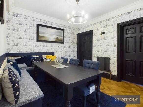 3 bed Apartment to rent Image 6