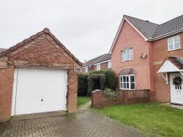 16, Cedar Way, Wisbech PE14 0JJ