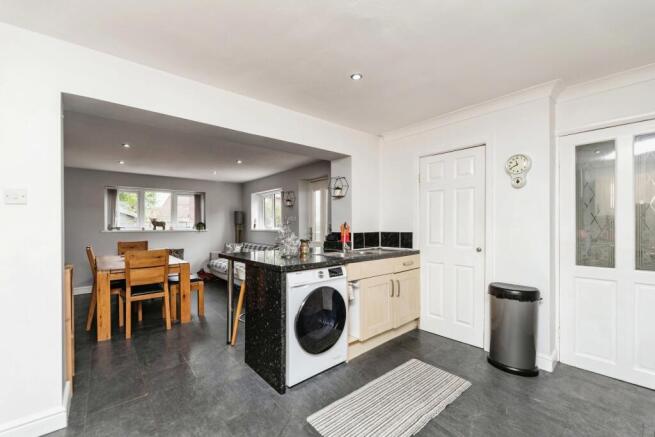 Kitchen/Dining Room
