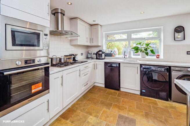 3 bed Semi-Detached for sale Image 4