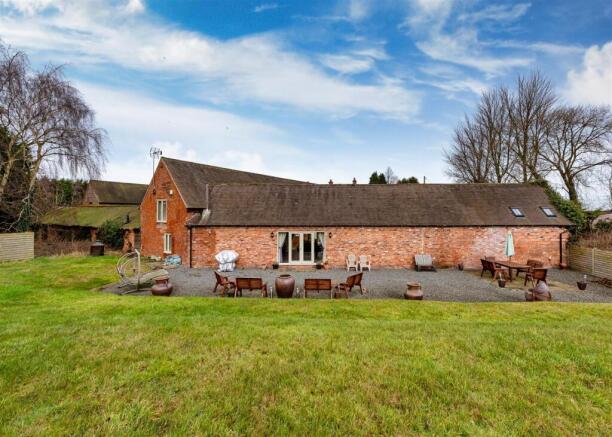 Dog Leg Barn-rear.jpg