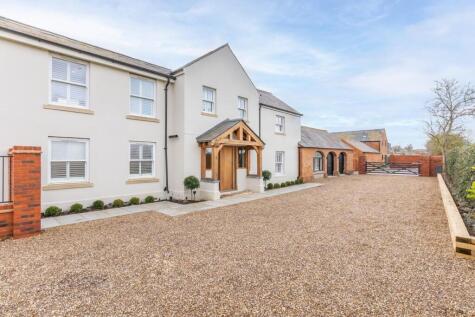 Glebe Farm, Stewkley Road, Leighton Buzzard