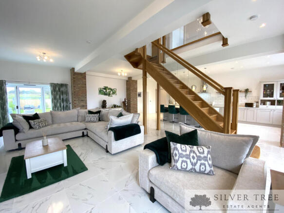 3 bed Detached for sale Image 7