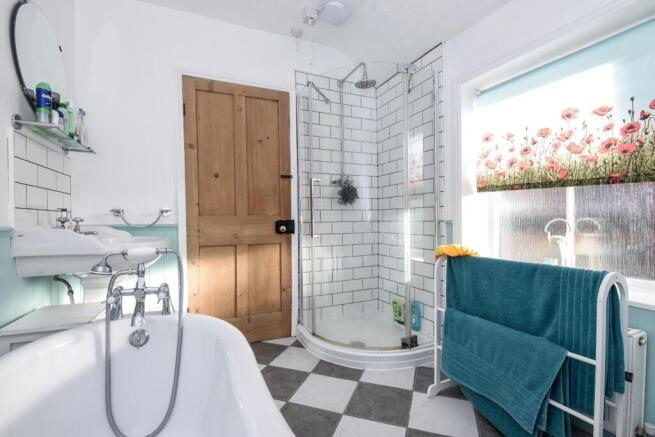 2 bed Terraced for sale Image 7