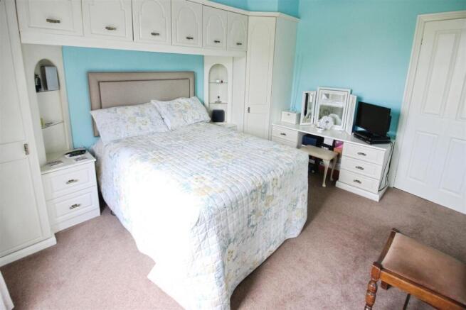 4 bed Terraced for sale Image 10