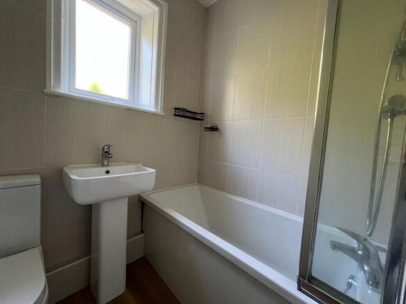 3 bed Terraced for sale Image 10
