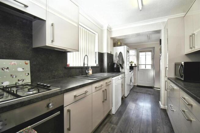 3 bed Detached for sale Image 10