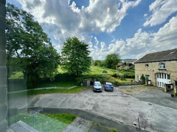 1 bed Apartment to rent Image 10
