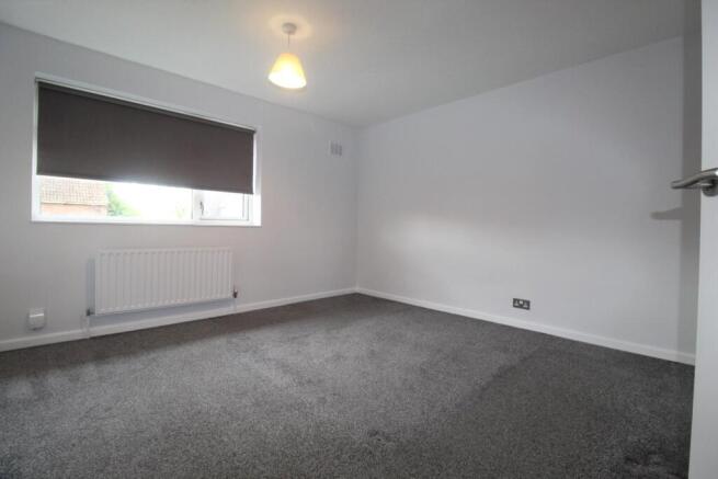 MASTER BEDROOM.JPG