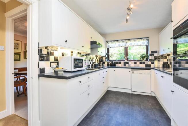Kitchen.jpg