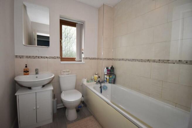 BATHROOM.JPG