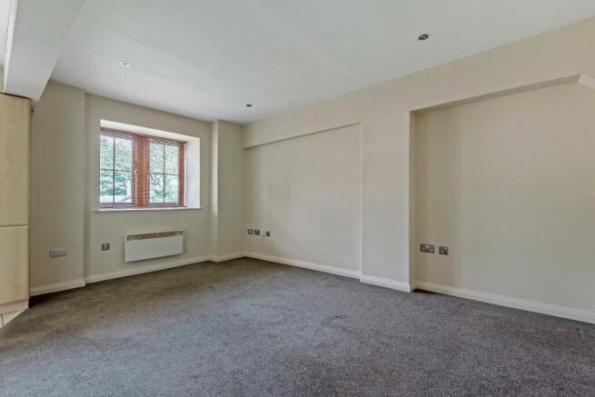 1 bed Flat for sale Image 7