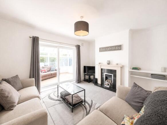 4 bed Semi-Detached for sale Image 2
