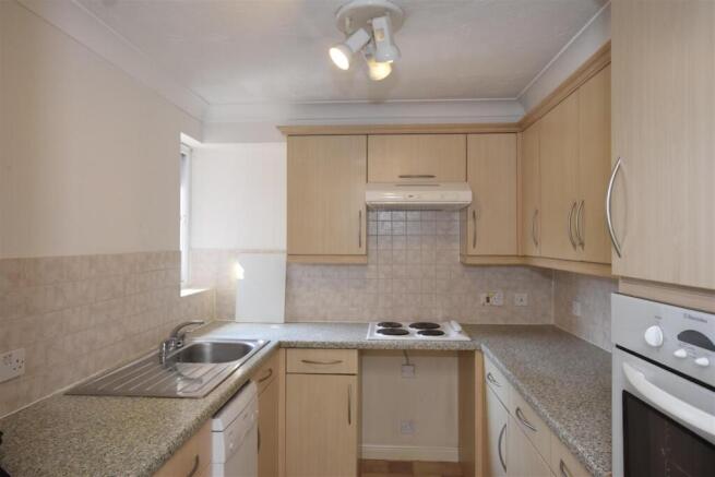 Kitchen copy.jpg