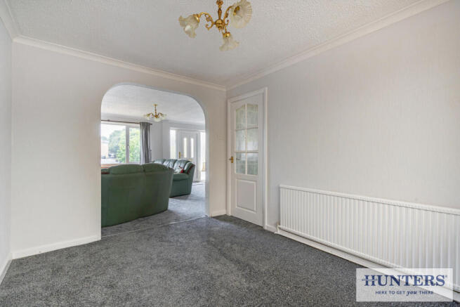 3 bed Semi-Detached for sale Image 7
