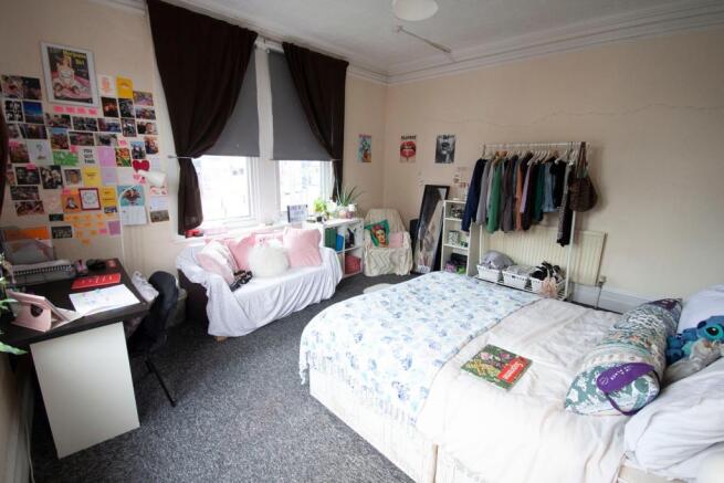 7 bed Flat to rent Image 8