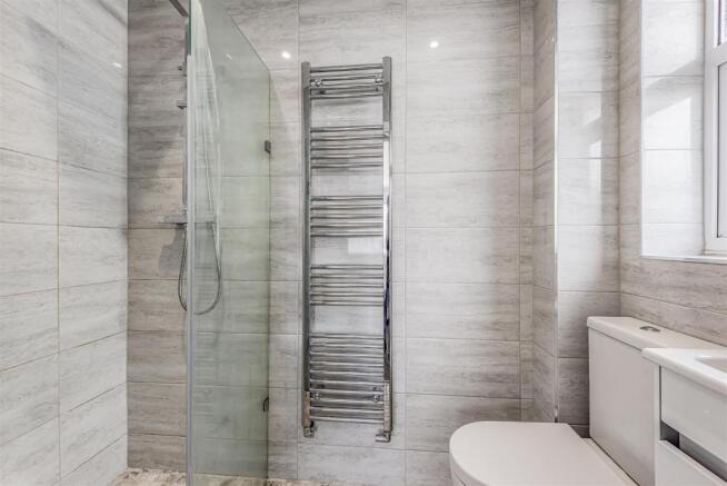 Shower Room.jpg
