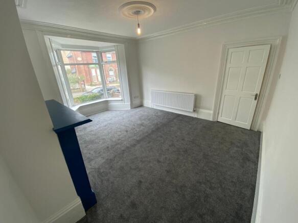3 bed Terraced to rent Image 7