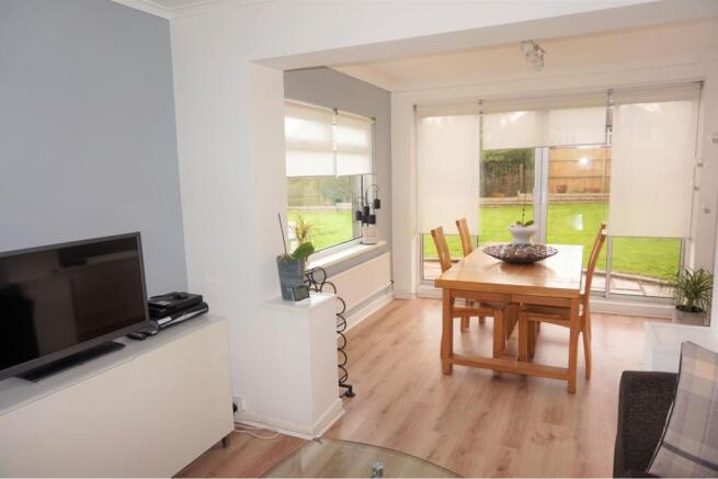 Lounge/Dining Room