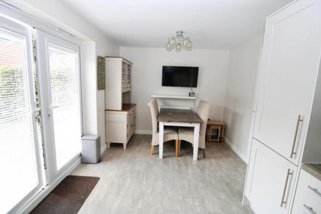 3 bed Semi-Detached for sale Image 5