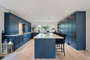 Chardonne, School Lane, Cookham, Maidenhead SL6 9QN