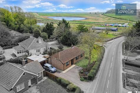 Main Road, Saltfleet, LN11