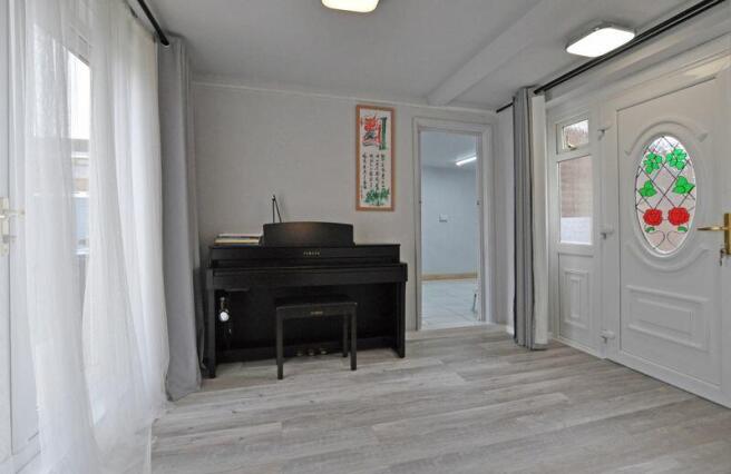 Photo 5