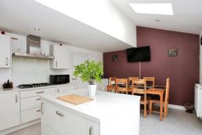 8, Chapman Avenue, West Town, Peterborough PE3 6HH