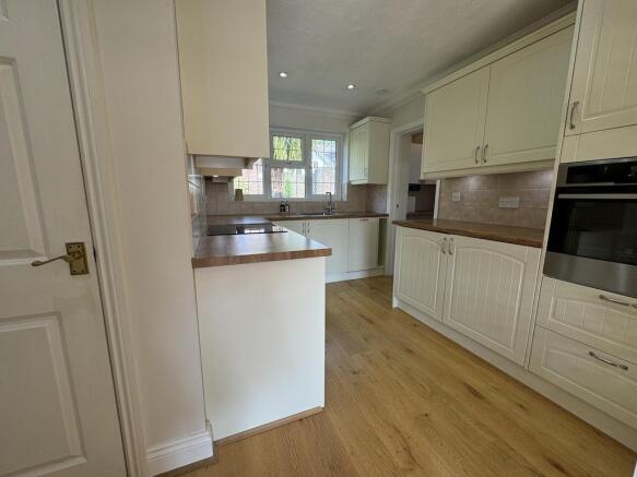 11 - Kitchen inc Cupboard.jpg
