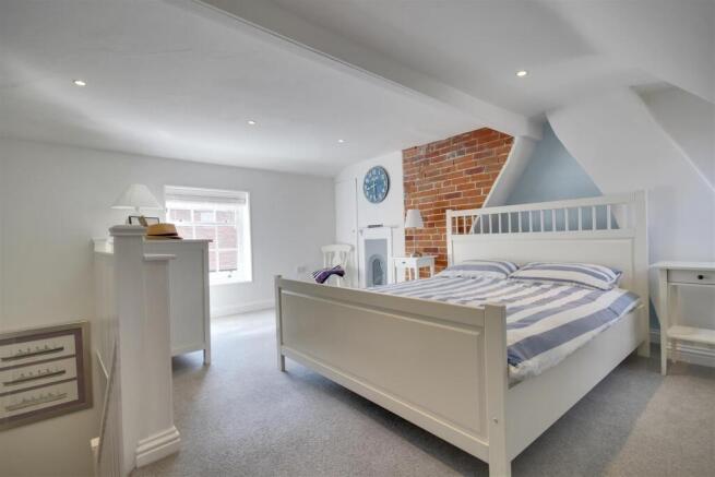 bedroom 3.jpg