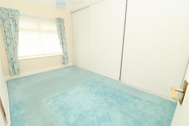Bedroom 1.JPG